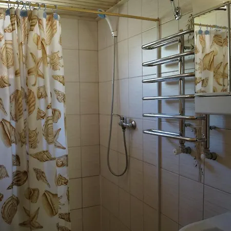 будиночок в карпатах